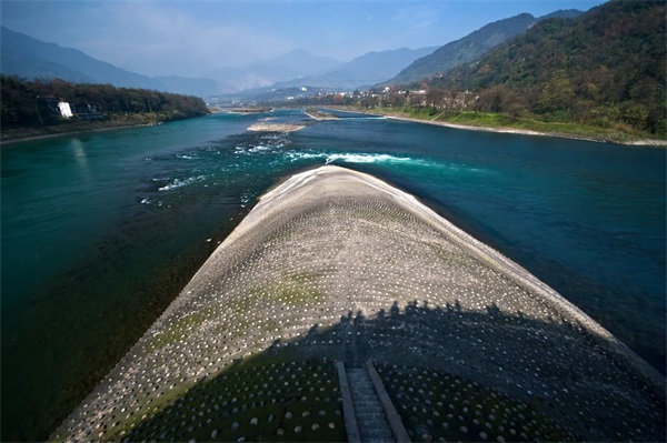 河流供水图片